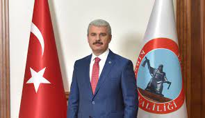 “BİRBİRİMİZİ DAHA İYİ ANLAMAK İÇİN GAYRET GÖSTERMELİYİZ”