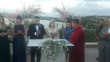 VALİ YARDIMCISI ÇETİNKAYA’NIN KIZI MUALA DÜNYA EVİNE GİRDİ