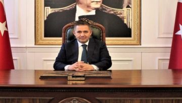 VALİ BUHARA, “CUMHURİYETİMİZ ÇAĞDAŞ UYGARLIK YOLUNDAKİ ŞANLI YÜRÜYÜŞÜNE AZİM VE KARARLILIKLA DEVAM EDECEKTİR”