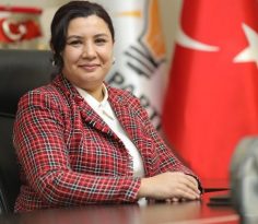 BAŞKAN ÜNSAL, “PKK-HDP BAYRAKLARI DALGALANDIRMA ARZUSU İÇERİSİNDELER”